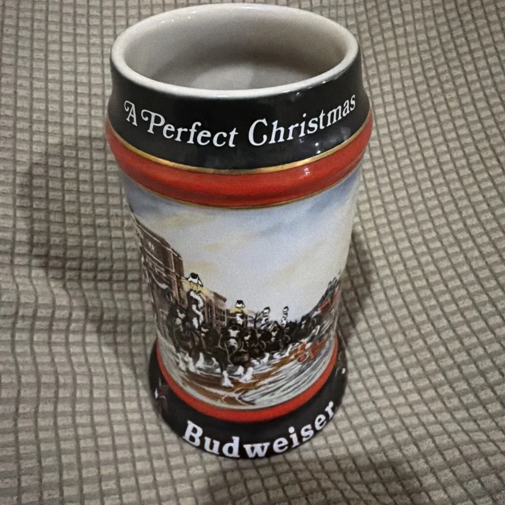Budweiser A Perfect Christmas Collector's Series Holiday Beer Stein Mug 1992 VTG